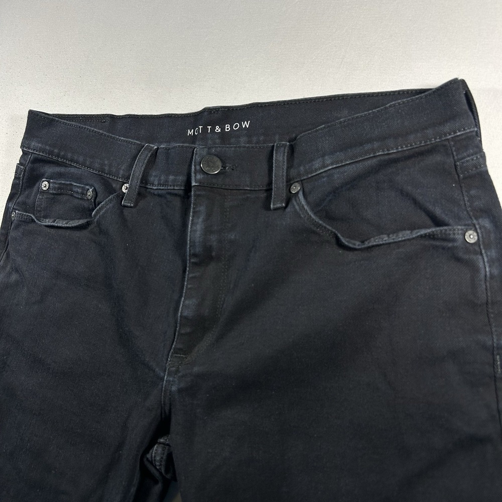 Mott & Bow Slim Straight Jeans in Black